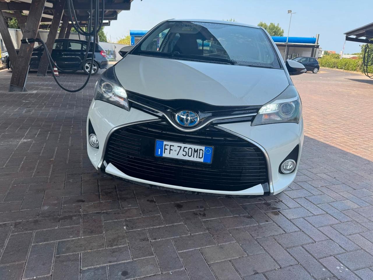 Toyota Yaris hybrid
