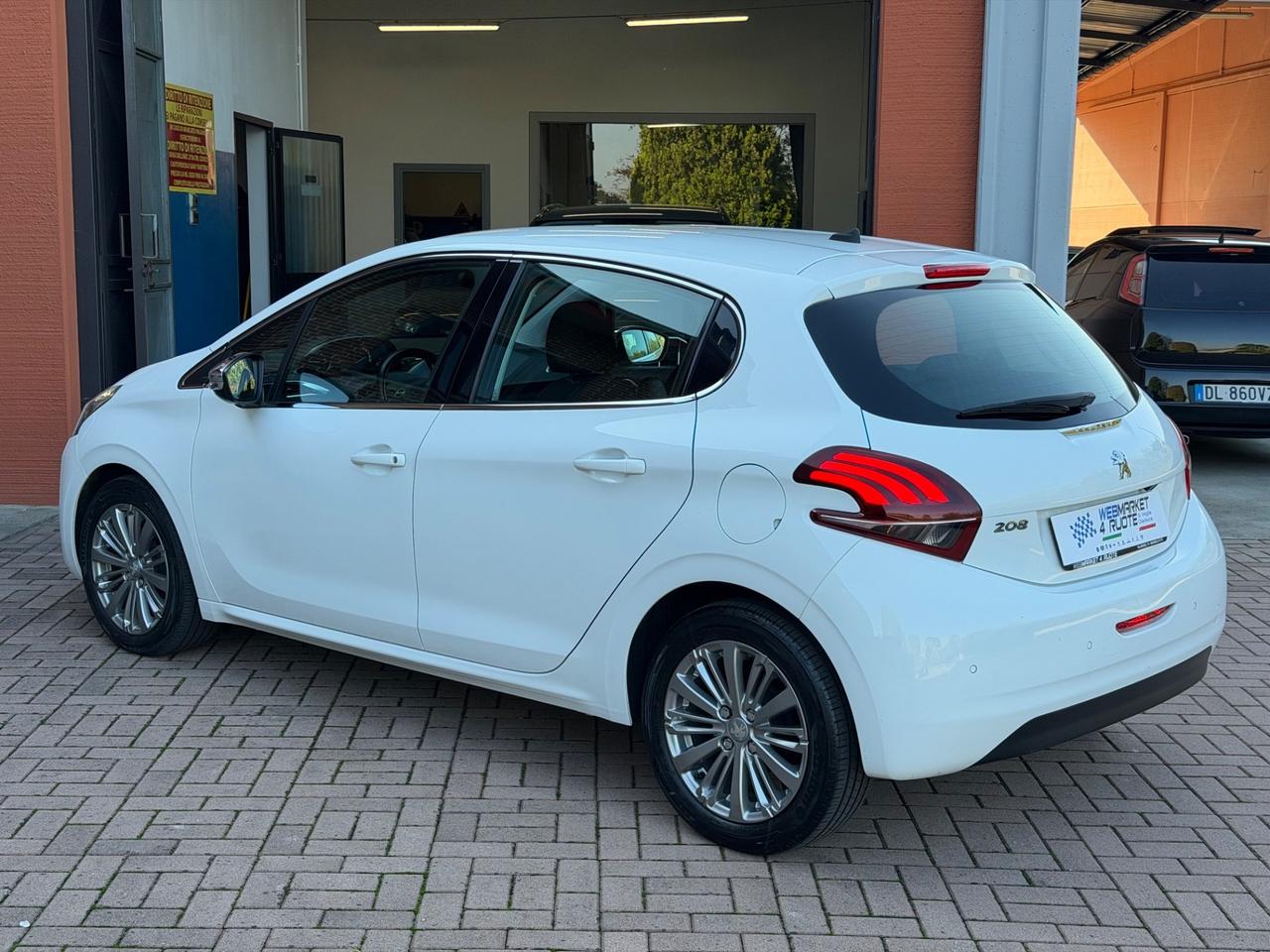Peugeot 208 Stop&Start 5 porte Allure