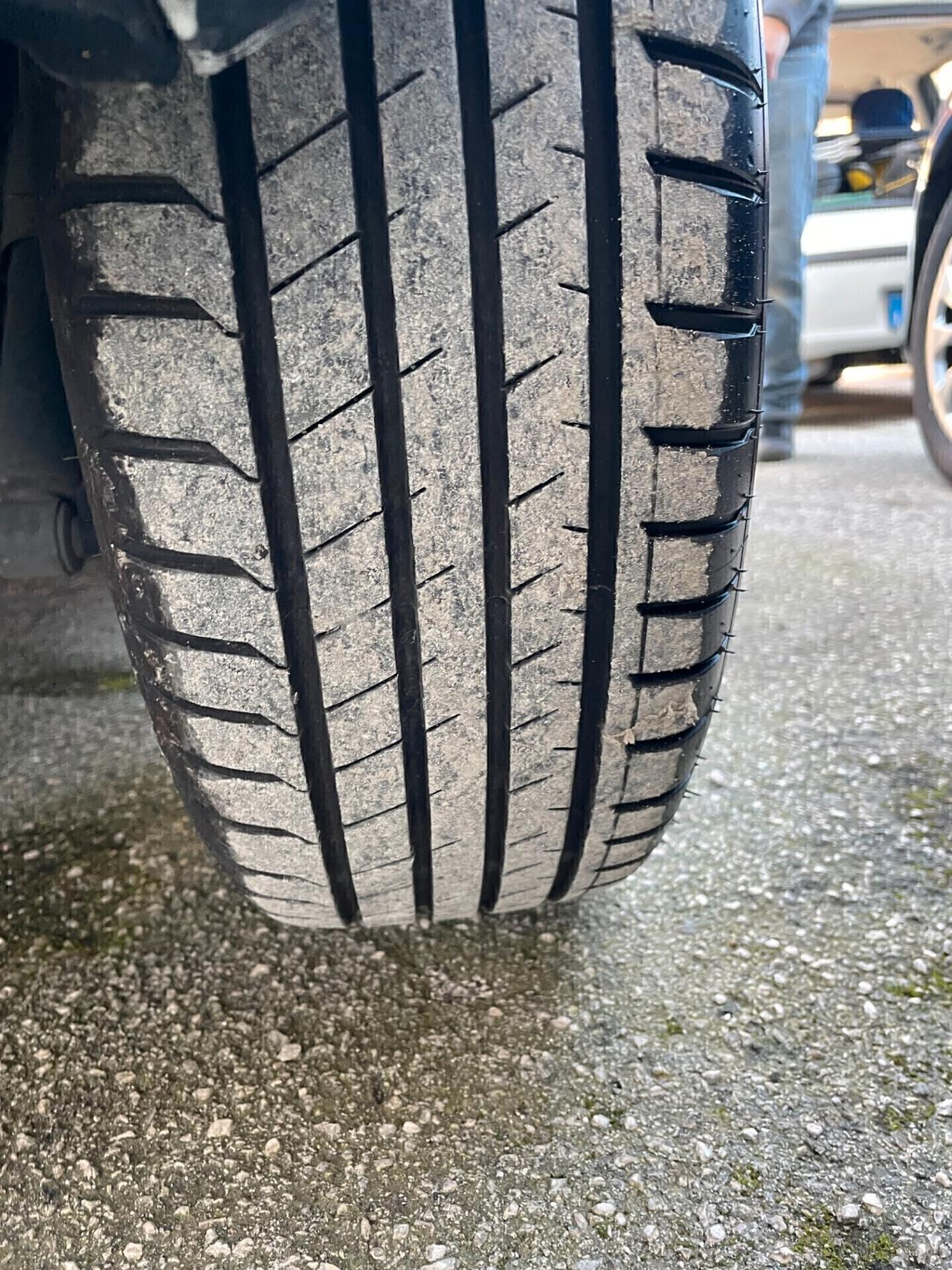 Lancia Ypsilon 1.2 69 CV 5 porte Silver