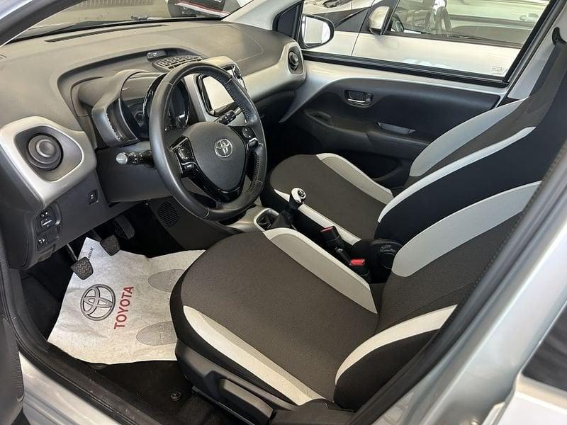 Toyota Aygo Aygo 1.0 VVT-i 69 CV 5 porte x-play