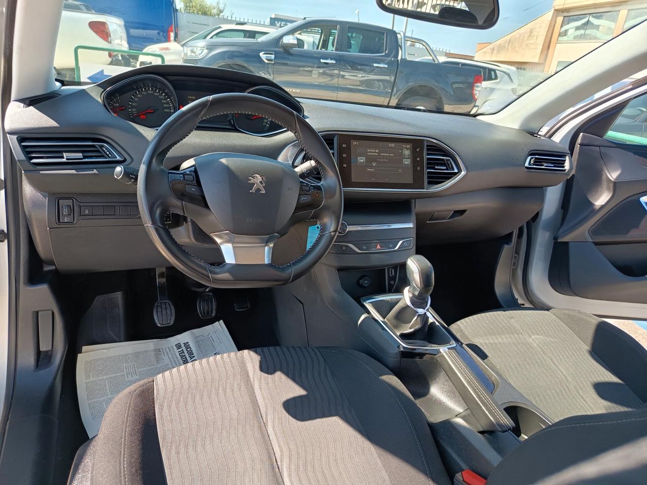 Peugeot 308 BlueHDi 100 S&S Active