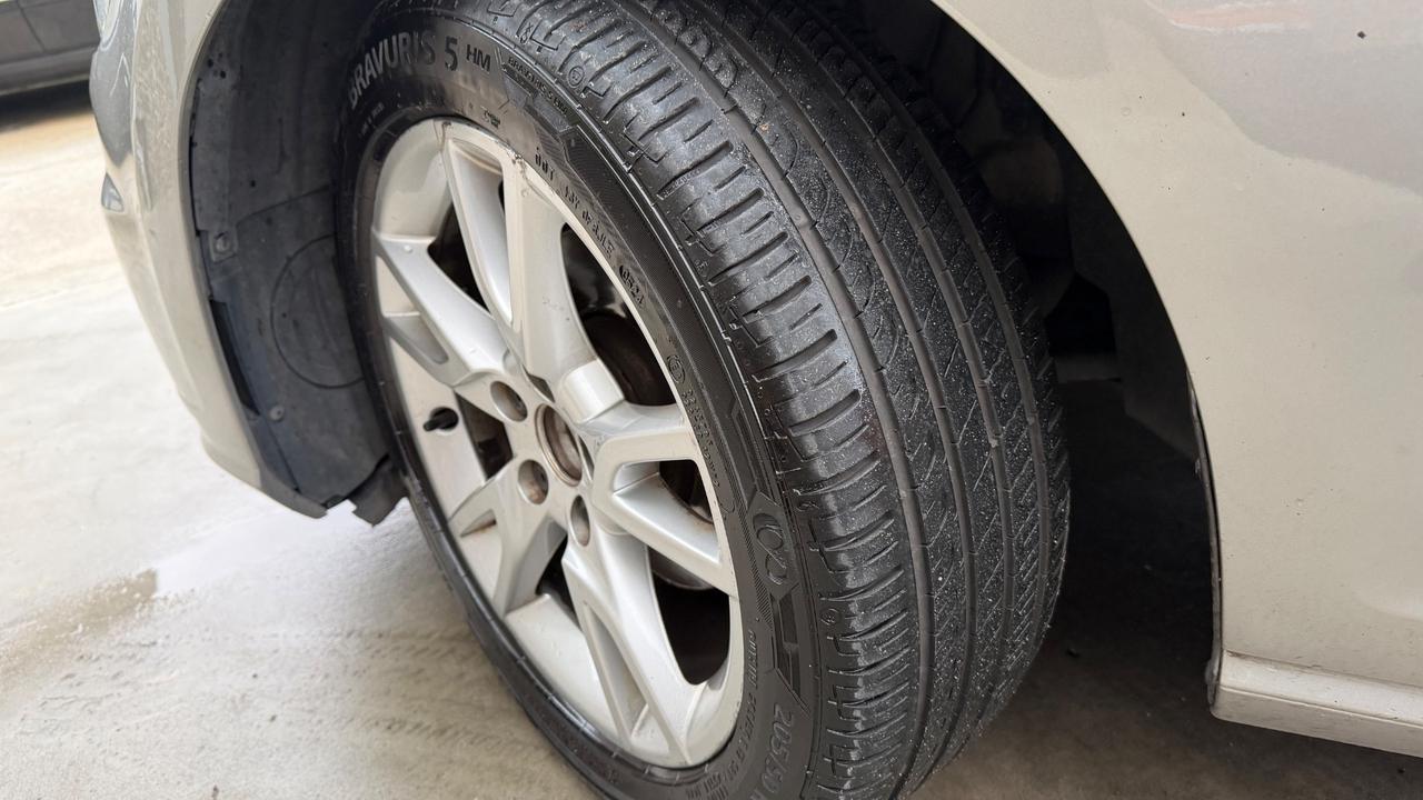 VW GOLF 1.6 TDI 110 CV EURO6B. BlueMotion Tech