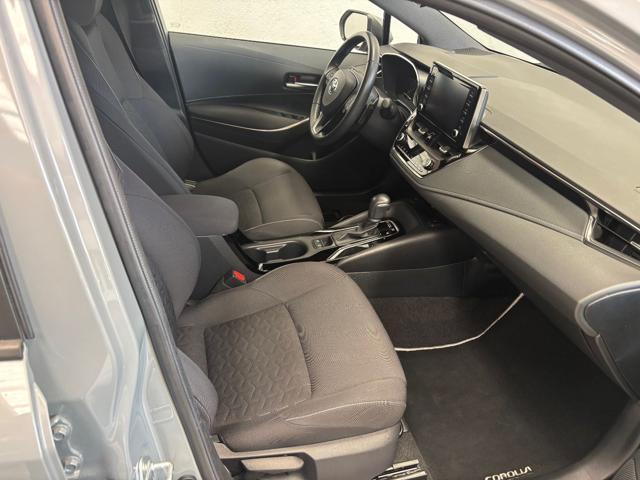TOYOTA Corolla Touring Sports 2.0 Hybrid Business