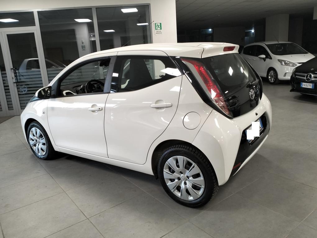 Toyota Aygo 5 Porte Aygo 5p 1.0 x-play my15 KM 74000!
