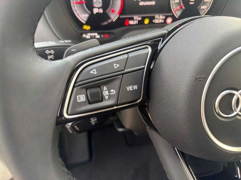 Audi Q2 Identity Black 35 TDI 150CV S tronic KM0