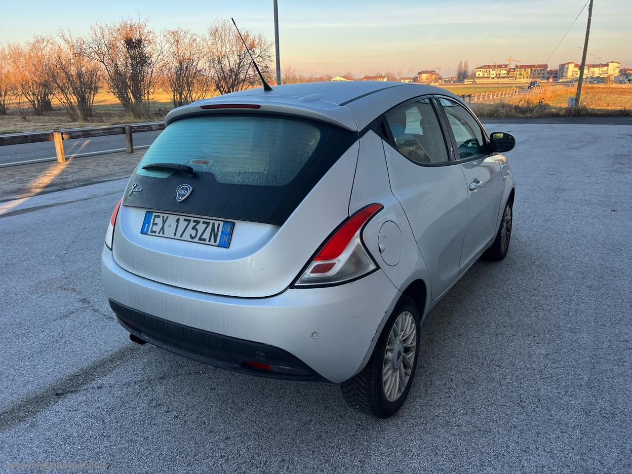 LANCIA Ypsilon 0.9 T.Air 85 CV 5p. S&S DFN Plat AUTOMATICA