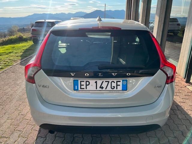 Volvo V60 I 2010 1.6 d2 (drive) Momentum