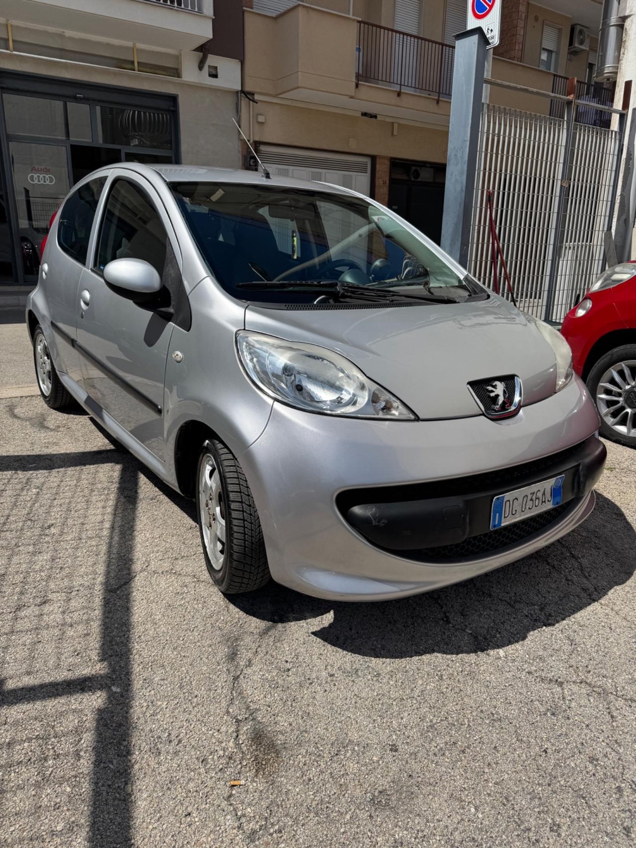 Peugeot 107 1.4 HDi 5p. Plaisir