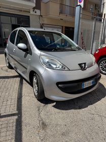 Peugeot 107 1.4 HDi 5p. Plaisir