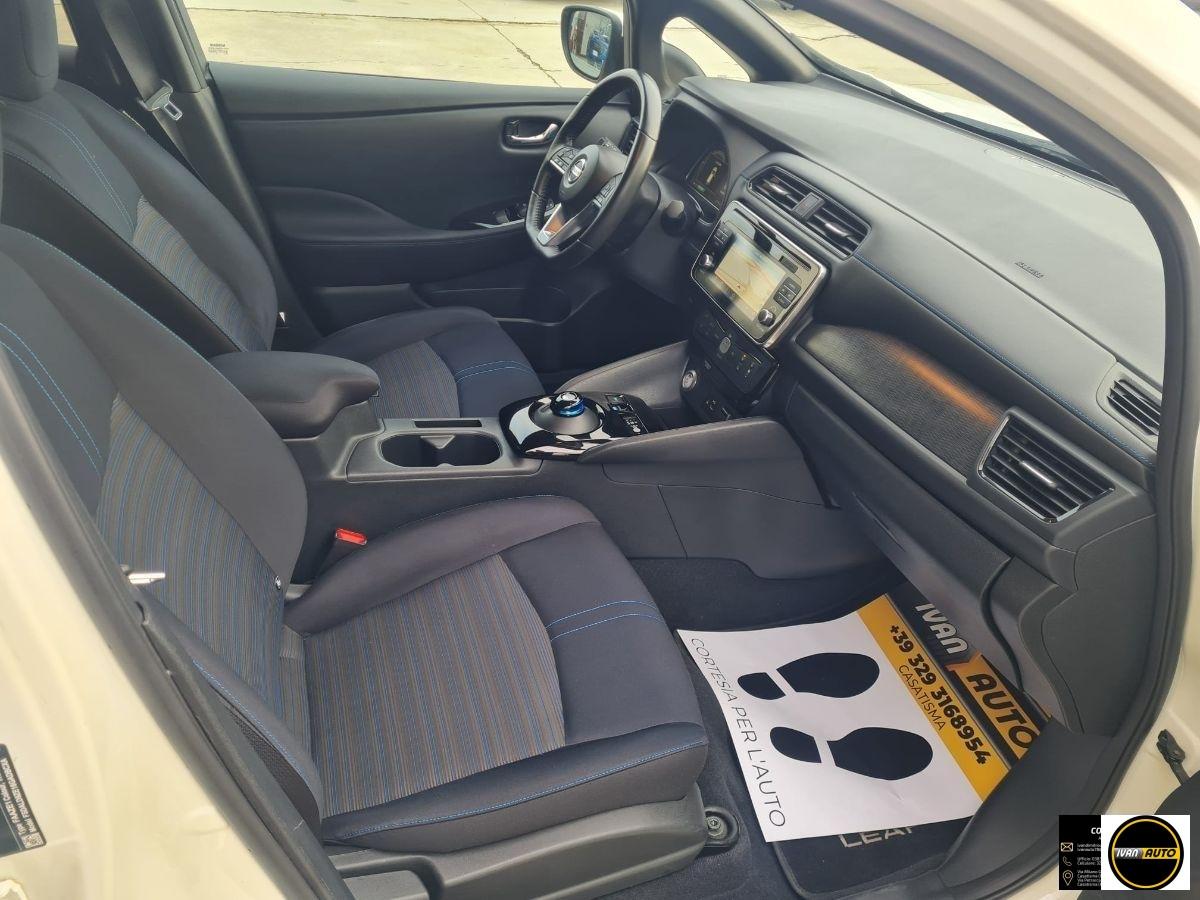 NISSAN Leaf Tekna 40 kWh-Elettrica-20.000 Km