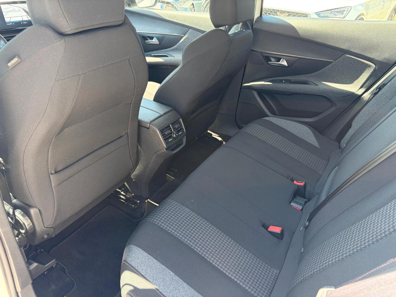 Peugeot 3008 BlueHDi 130 S&S Active