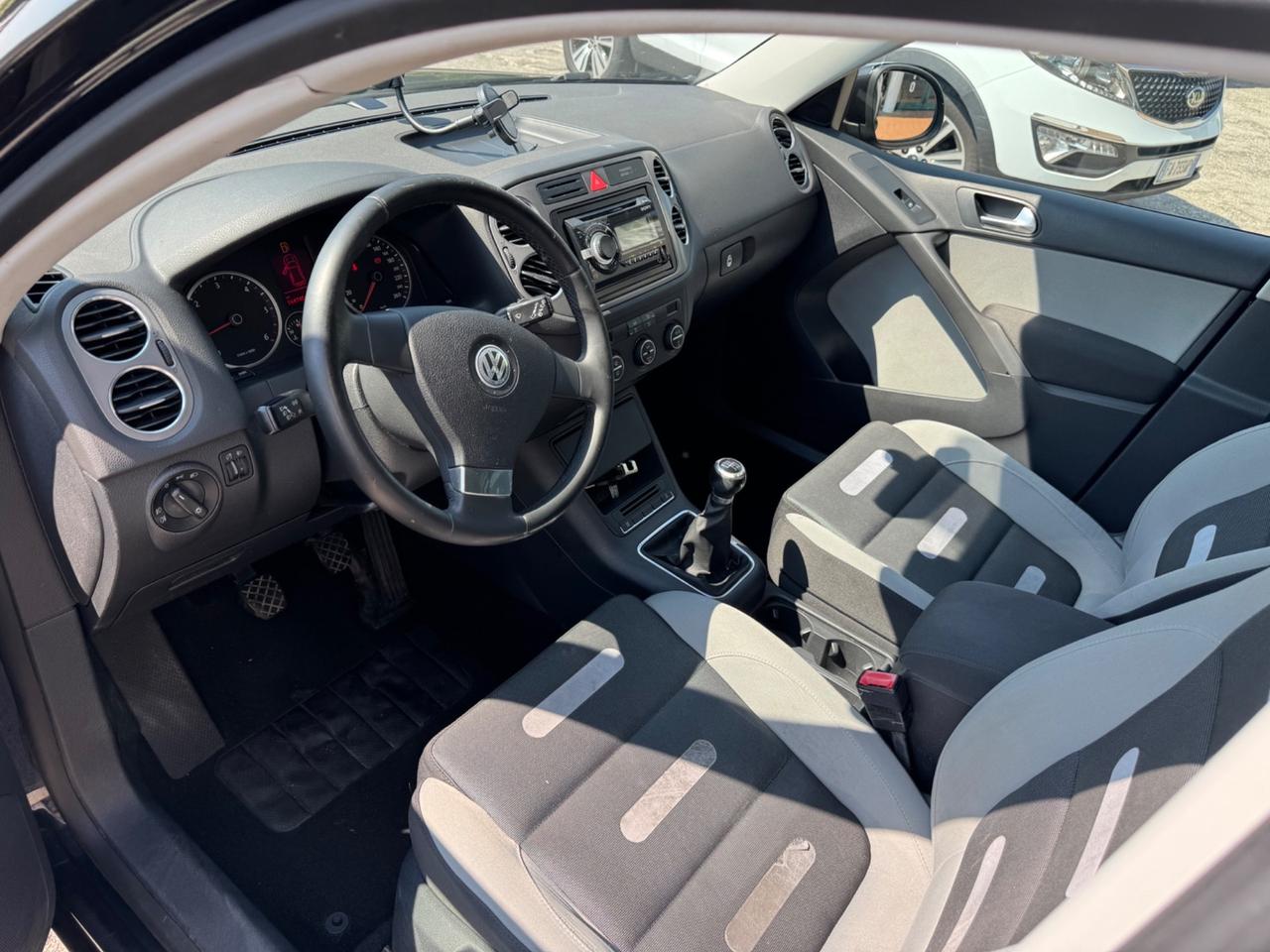 Volkswagen Tiguan 2.0 16V TDI DPF Track & Field (28°)