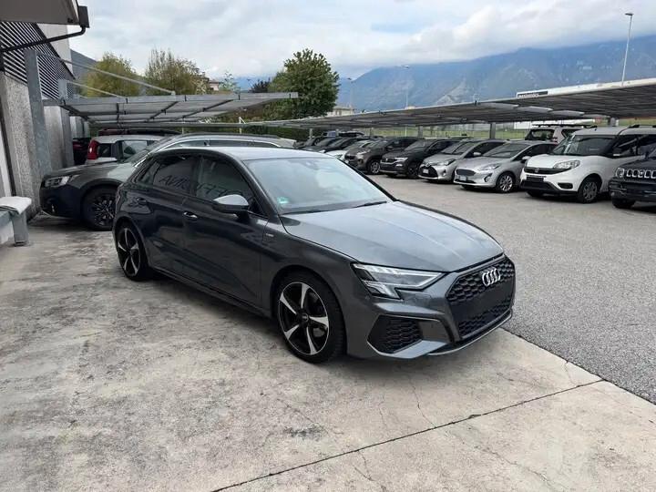 Audi A3 SPB 30 TFSI S line edition