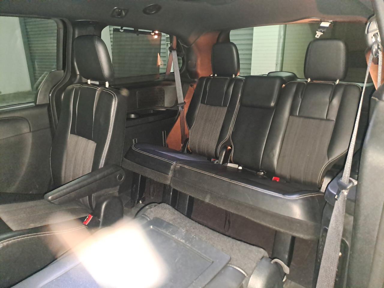 Lancia Voyager 2.8 Turbodiesel S 177 CV