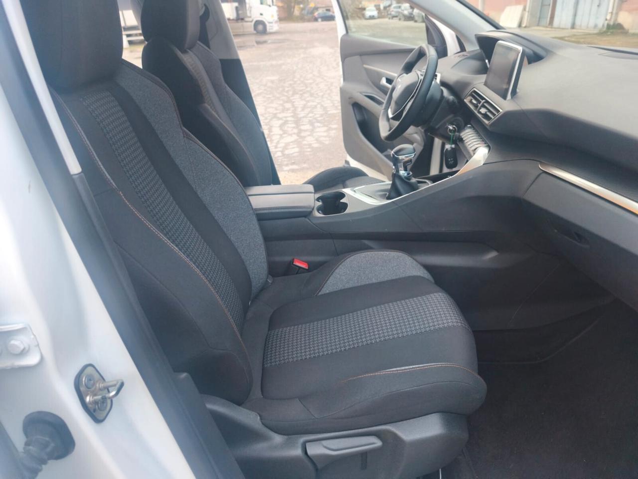 Peugeot 3008 2020---1.5 Diesel