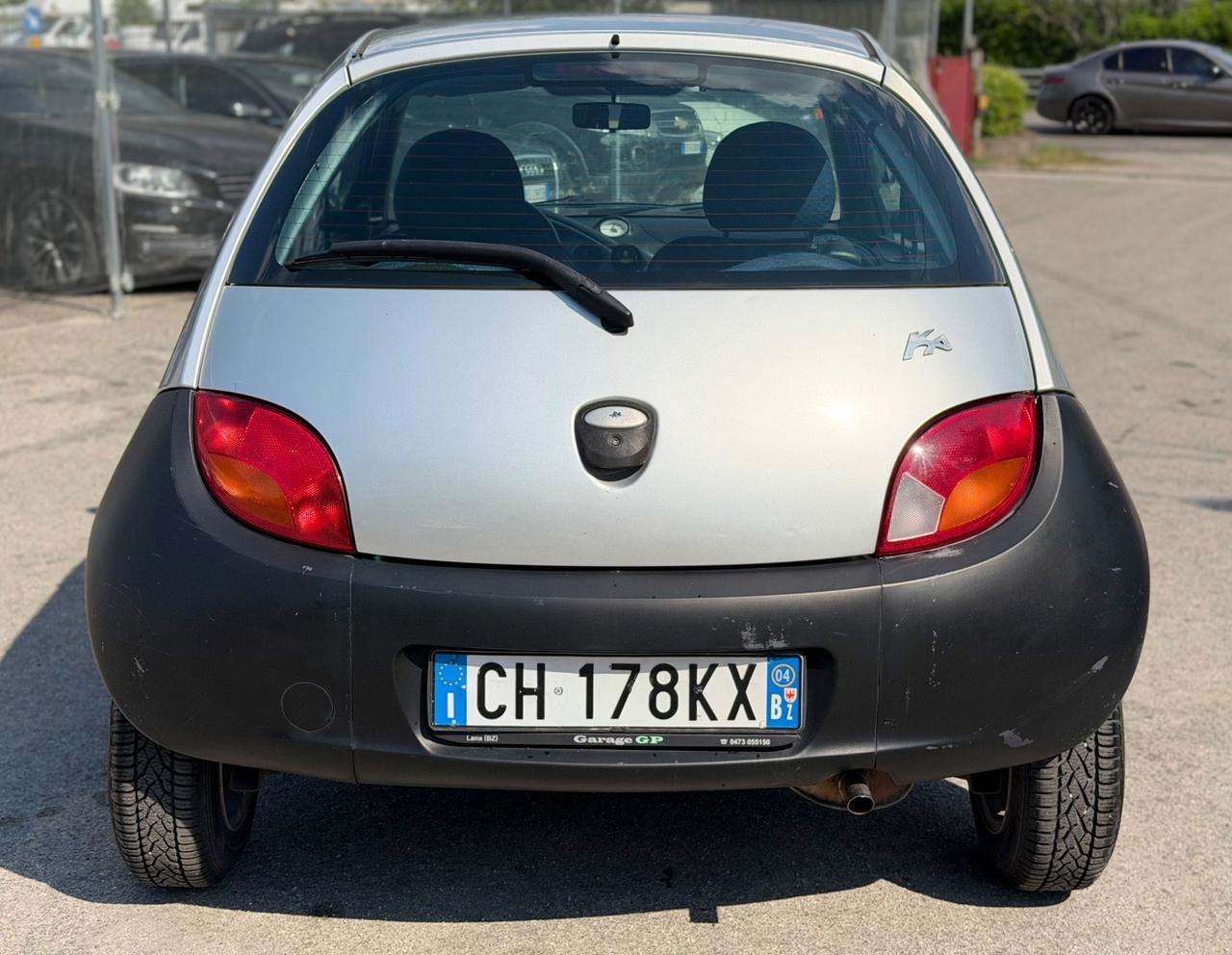 Ford Ka 2004 1.3 benzina km 140,000 ok neopatentati ! ! !