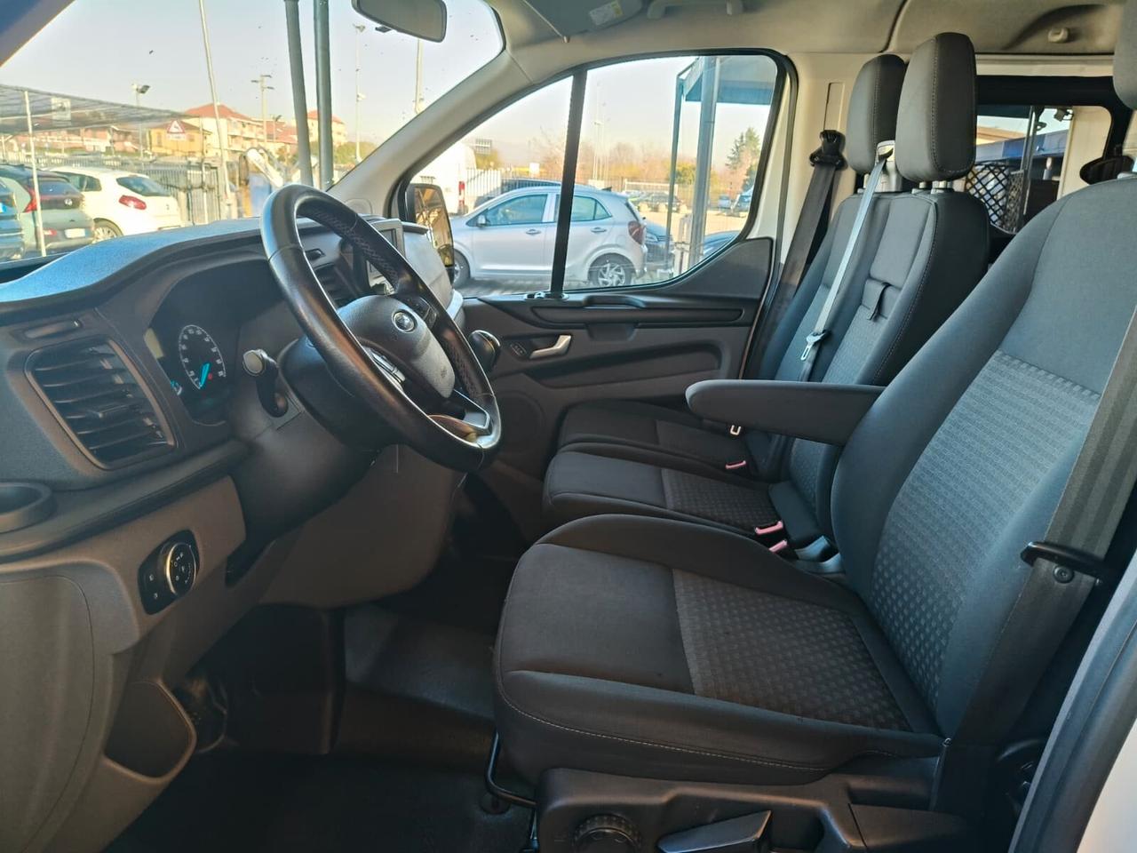 Ford Transit Custom 320 2.0 TDCi 130 PC Combi Trend