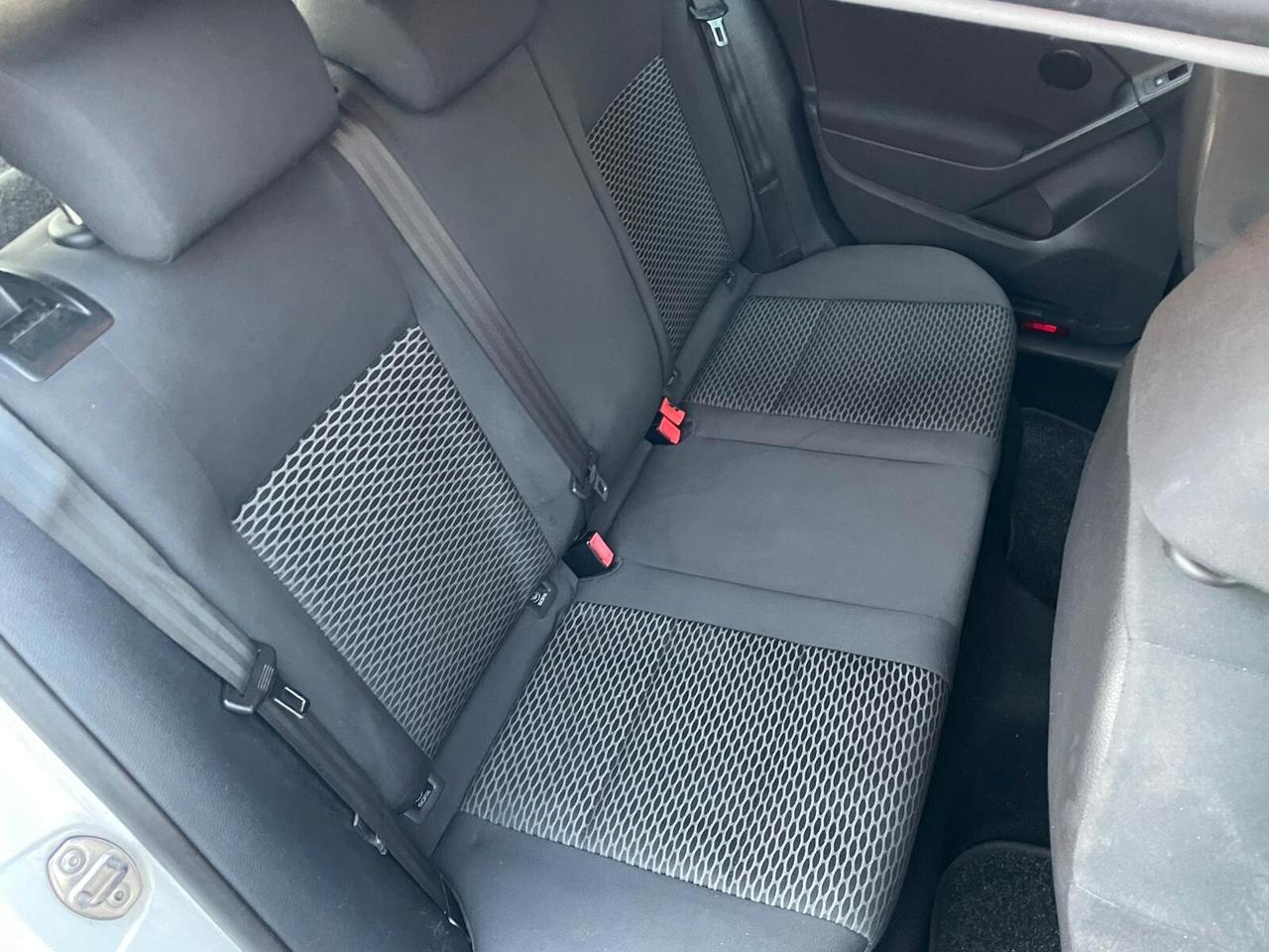 Volkswagen Golf 1.6 TDI 105CV DPF 5p.