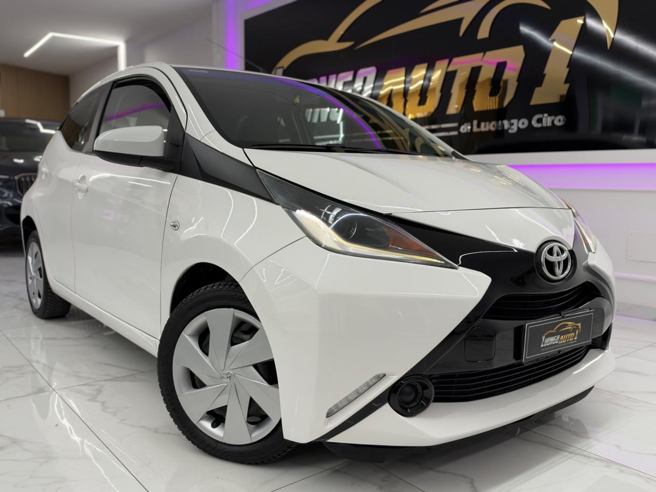 Toyota Aygo 1.0 69Cv Automatica Full Opt-Car Play