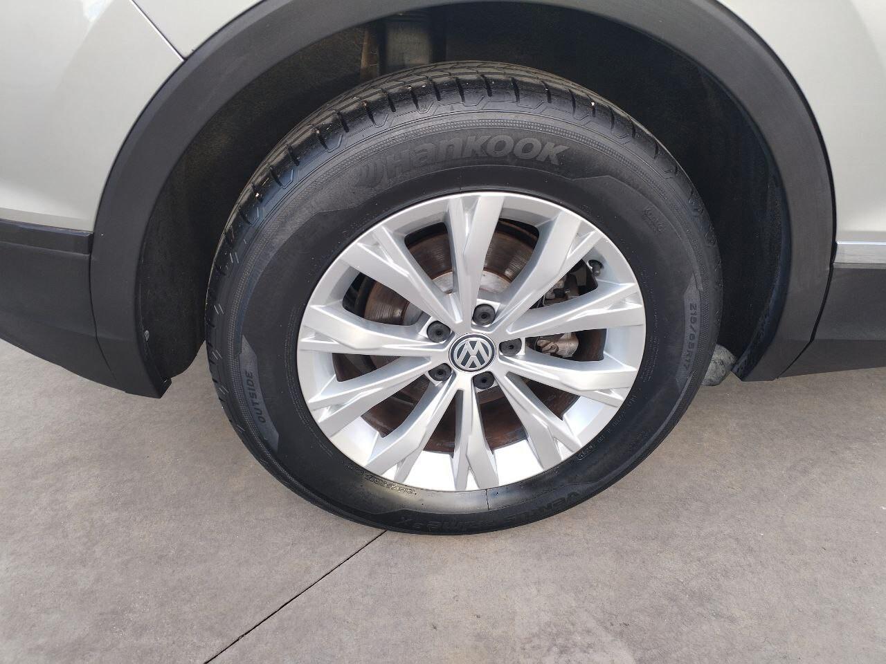 Volkswagen Tiguan 2.0 TDI SCR DSG Business BlueMotion Technology