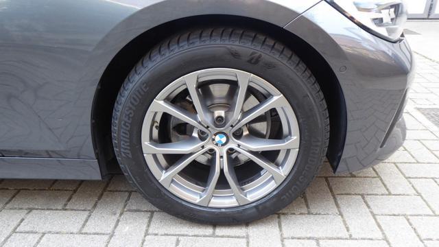 BMW 320 d 48V mhev xDrive Touring