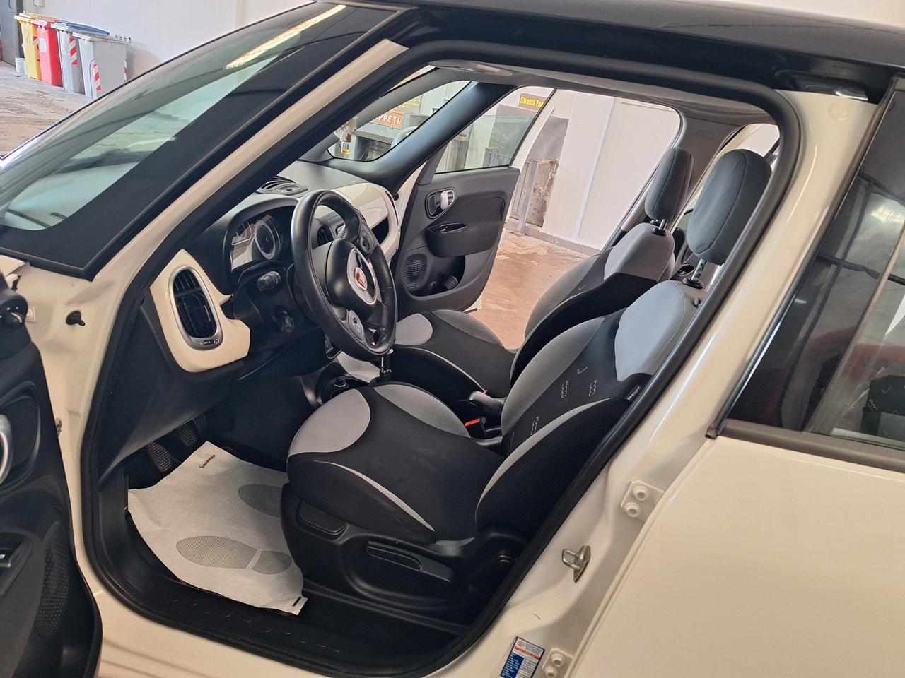 Fiat 500L 1.4 95 CV Pop Star €6 UNICOPROPIETARIO KM 105.000KM NEOPATENTATI