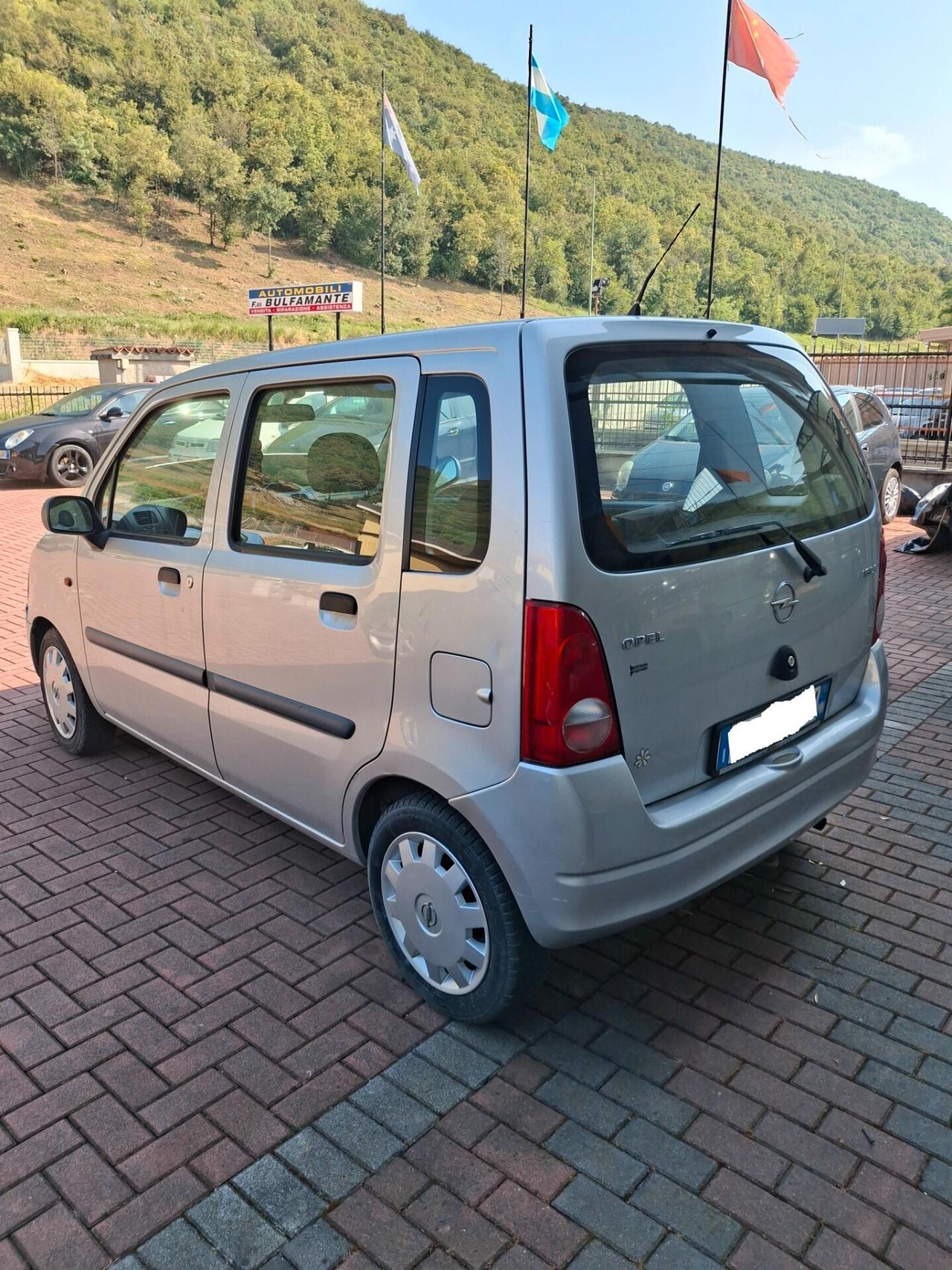 Opel Agila 1.2 16V Comfort