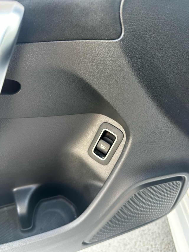 MERCEDES-BENZ CLA 180 d Automatic Premium OK NEOPATENTATO