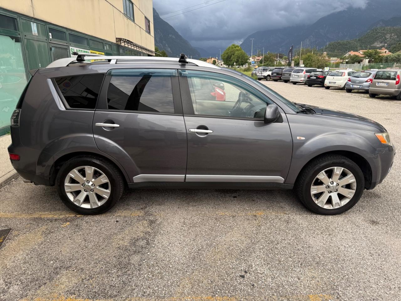 Mitsubishi Outlander 2.2 DI-D Instyle 7 p.ti DPF