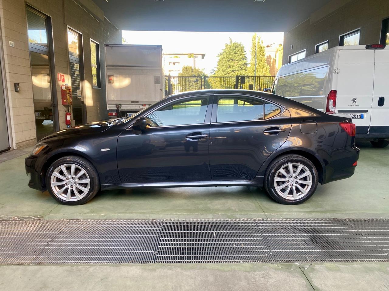 Lexus IS 220d IS 220d MC Luxury