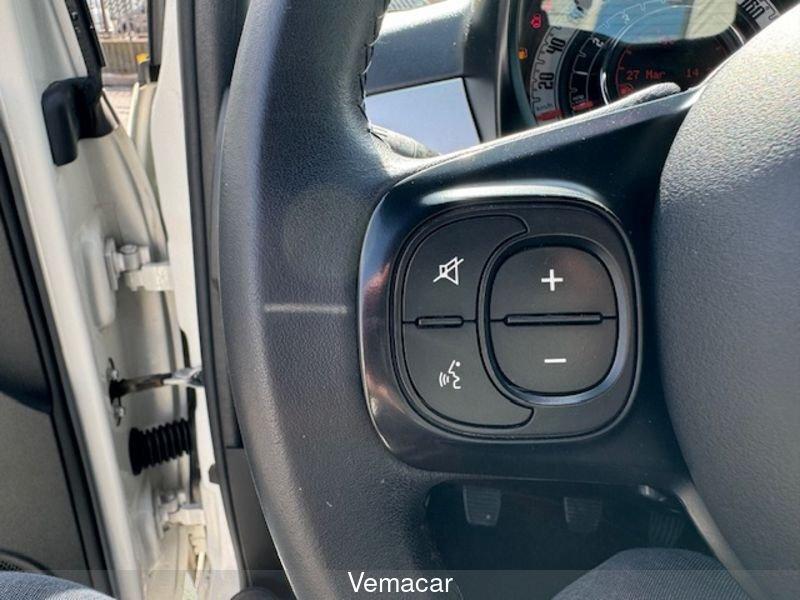 FIAT 500 1.0 Hybrid Hey Google