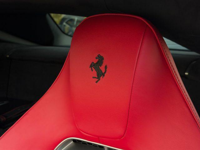 FERRARI 12 Cilindri 12 CILINDRI