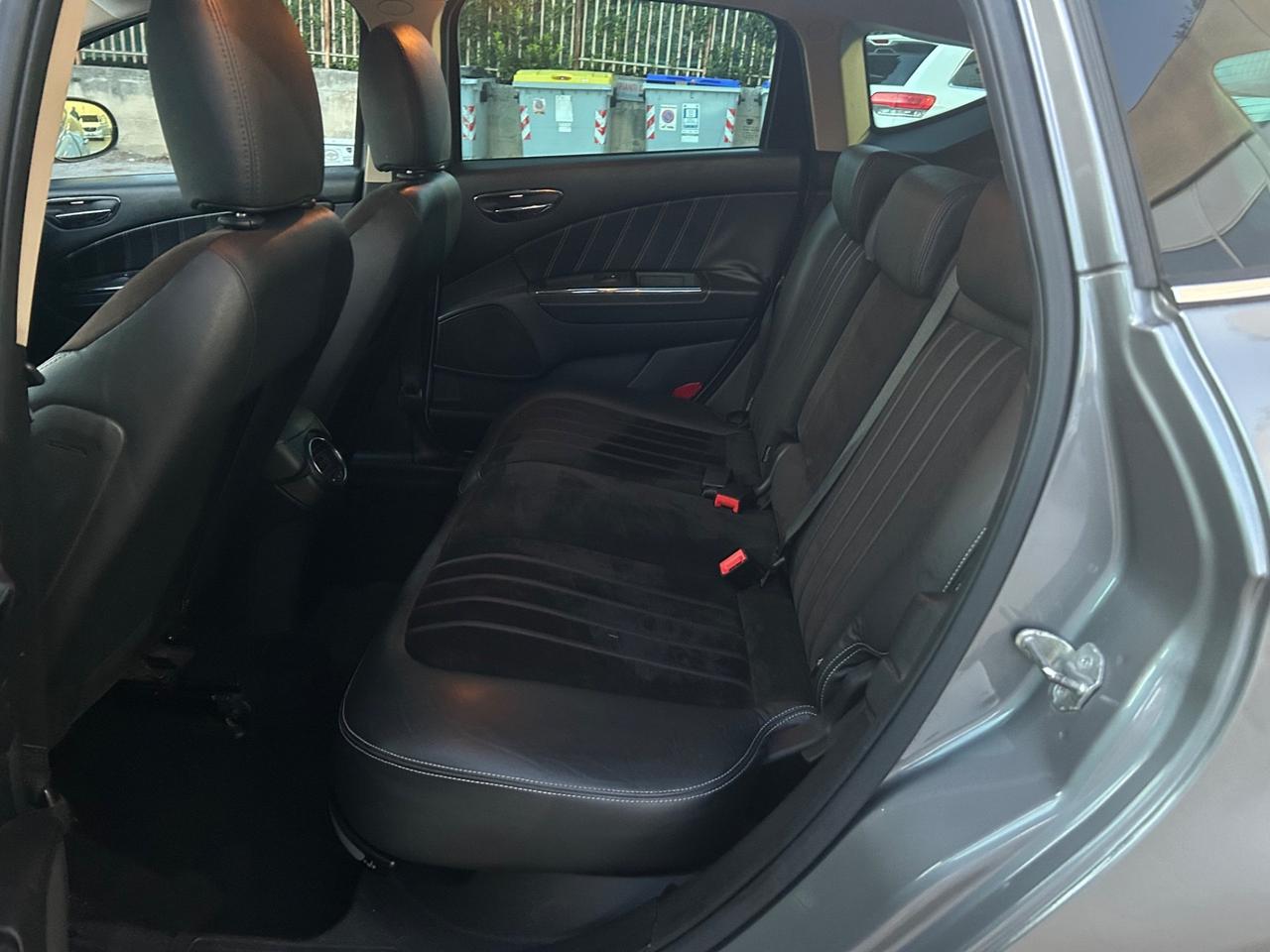 Lancia Delta 2.0 MJT DPF Platinum 165CV