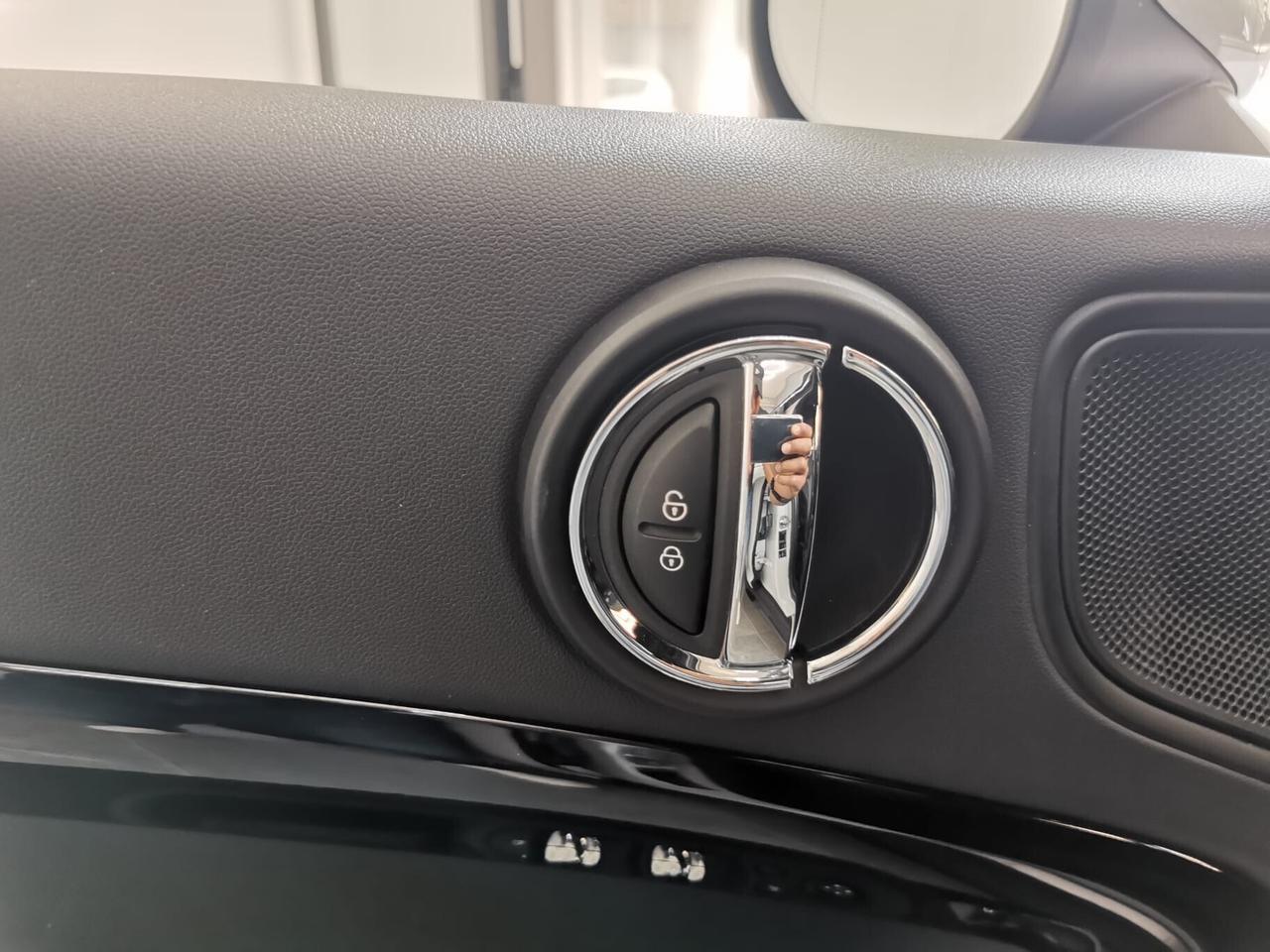 MINI 2.0 Cooper SD Countryman ALL4 Automatica