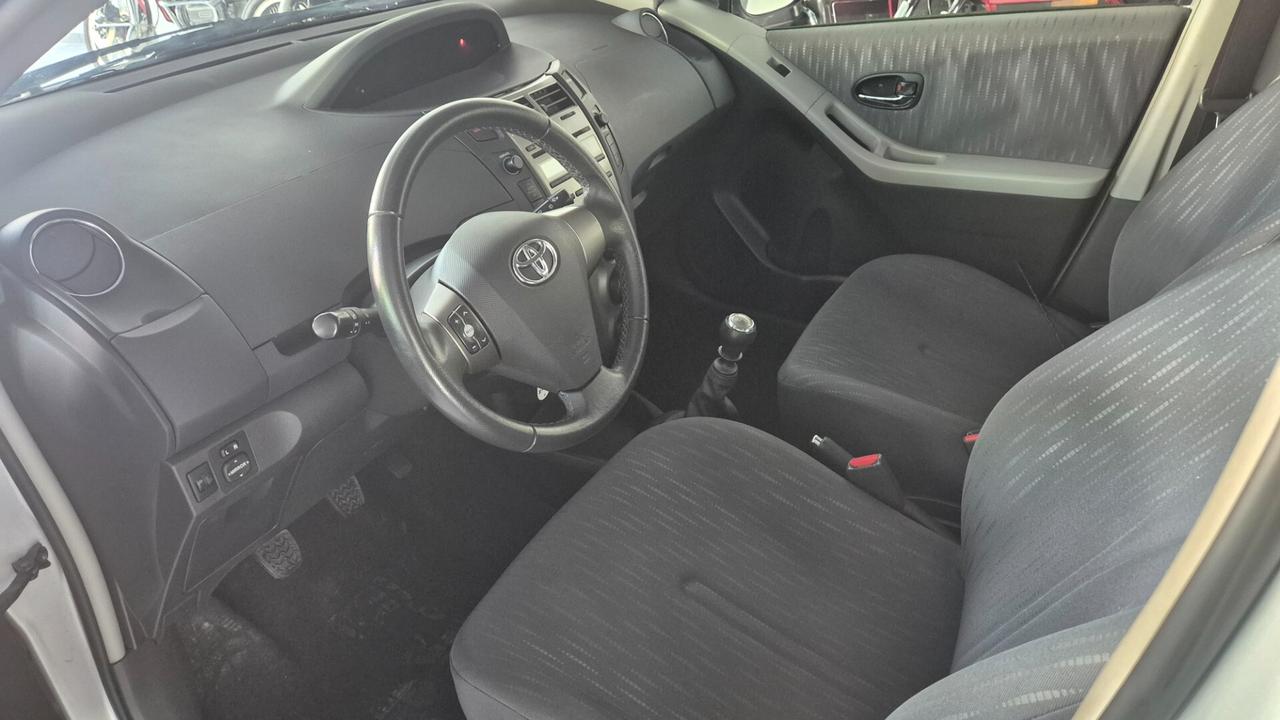 Toyota Yaris 1.3 5 porte Sol