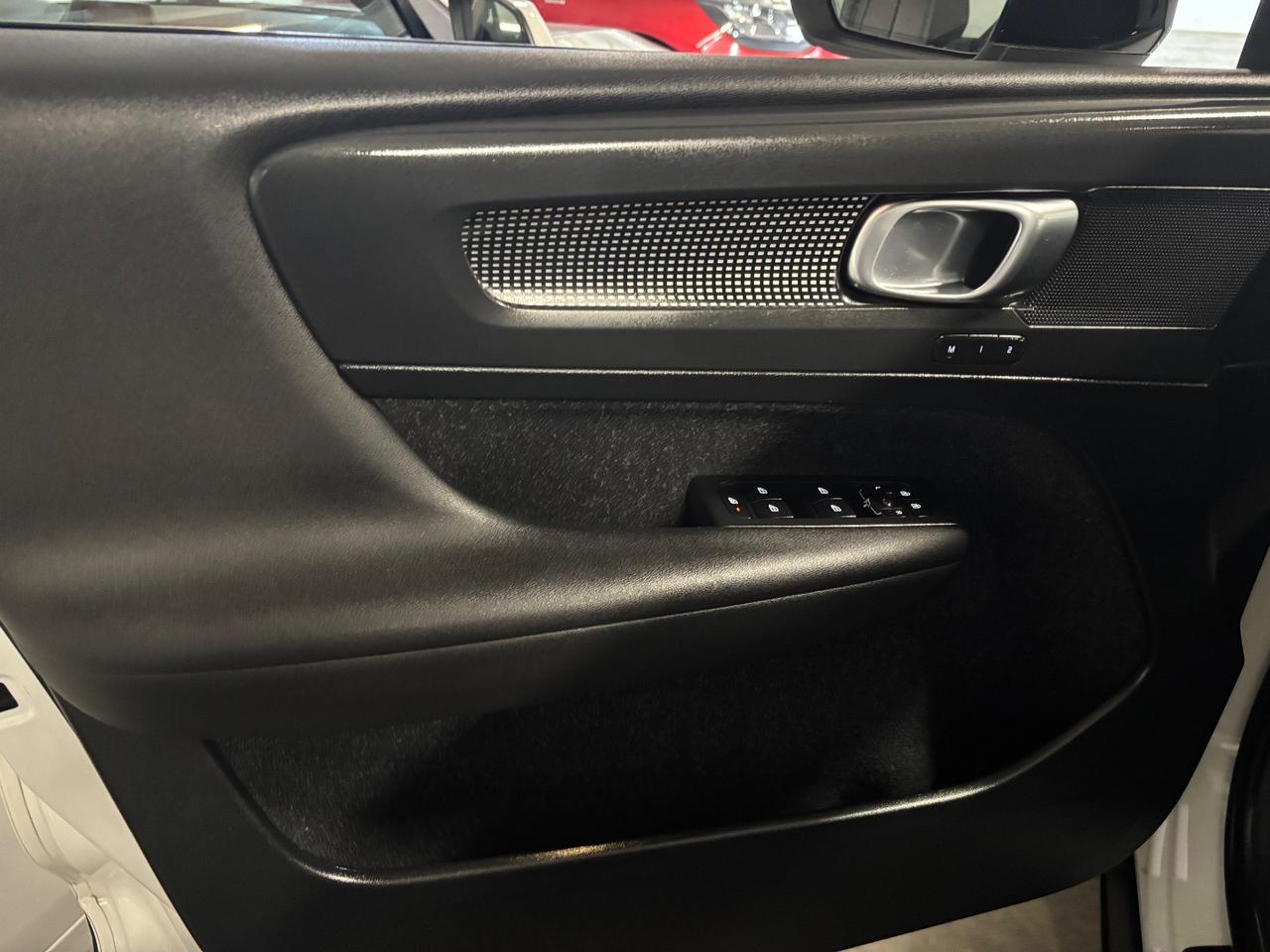 Volvo XC40 D3 GearTronic R-DESIGN |FULL OPTIONAL |