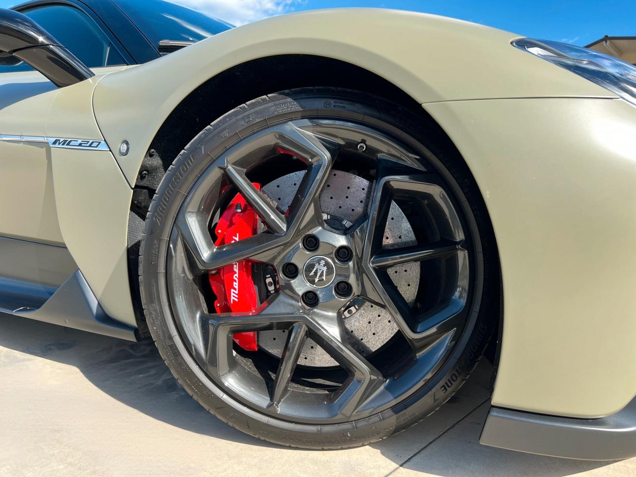 Maserati MC20