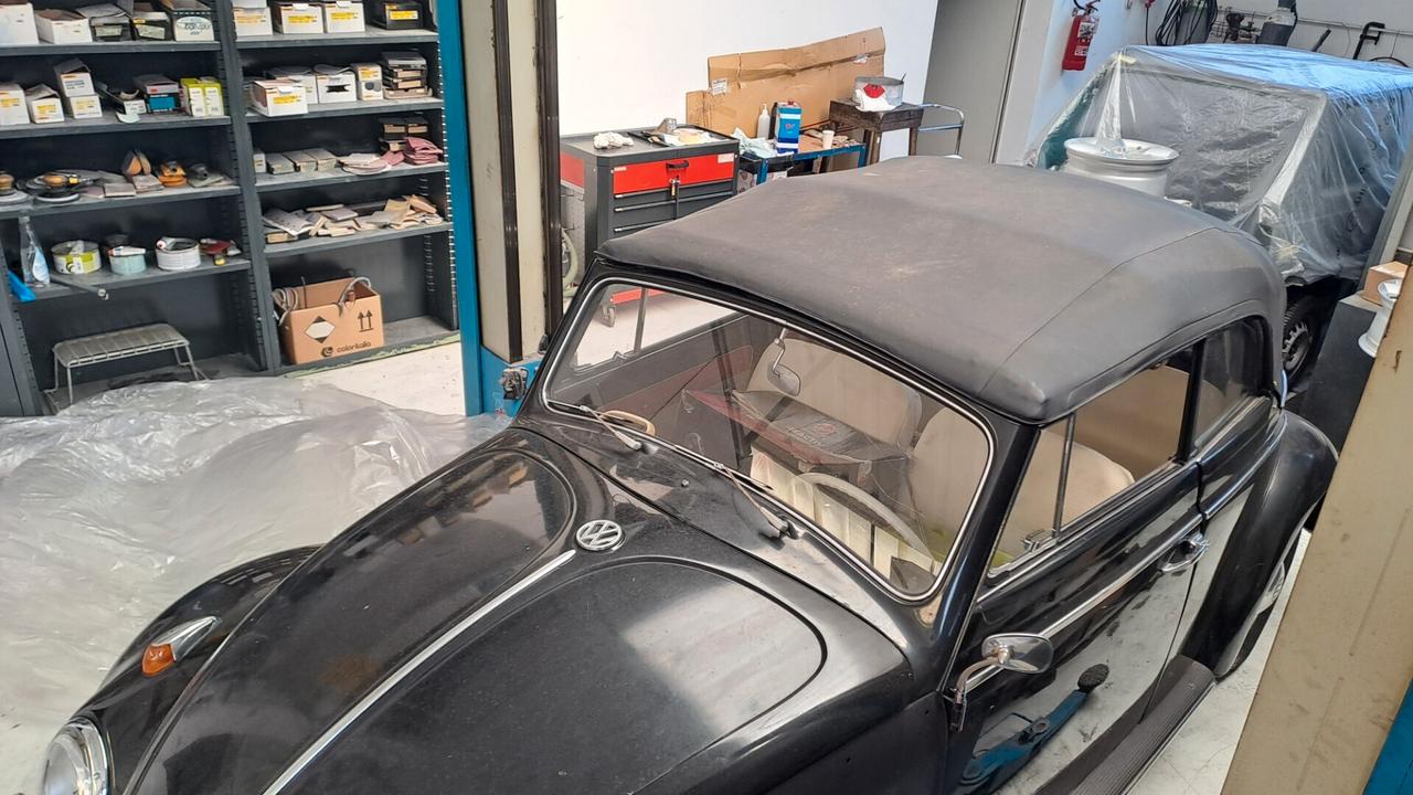 Volkswagen Maggiolino 6 volt cabrio