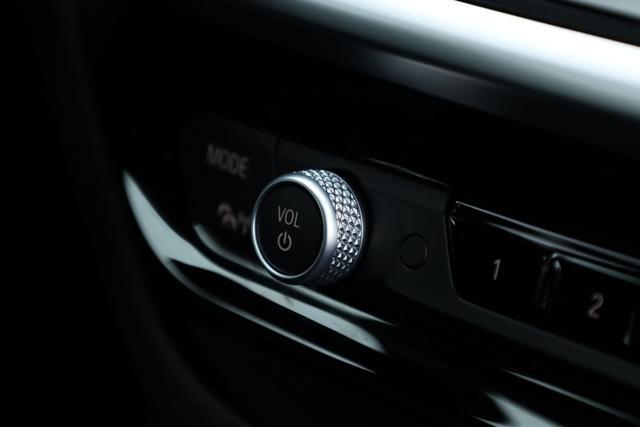 BMW X4 xDrive20i MH48V Msport