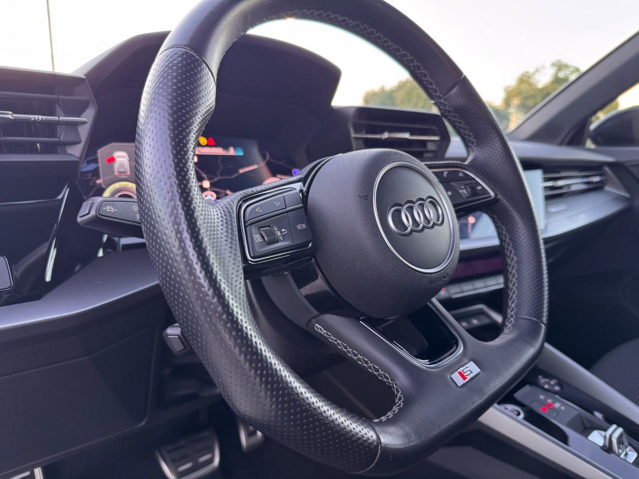 Audi A3 SPB 45 TFSI e S tronic line edition Identity Black