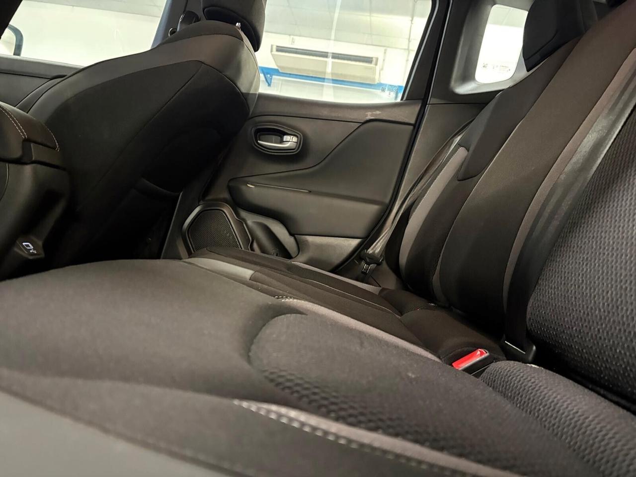 Jeep Renegade LIMITED 1.5 T4 Hybrid MHEV Aut. SPOTICAR