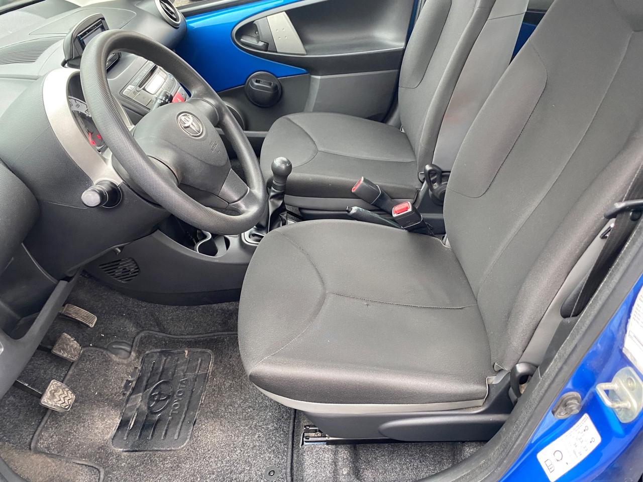 Toyota Aygo 1.0 12V VVT-i 5 porte Active Connect