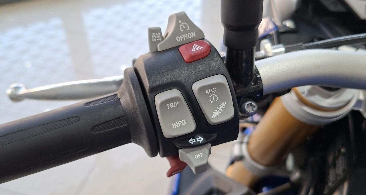 Bmw S 1000 R AKRAPOVIC 11.172 KM