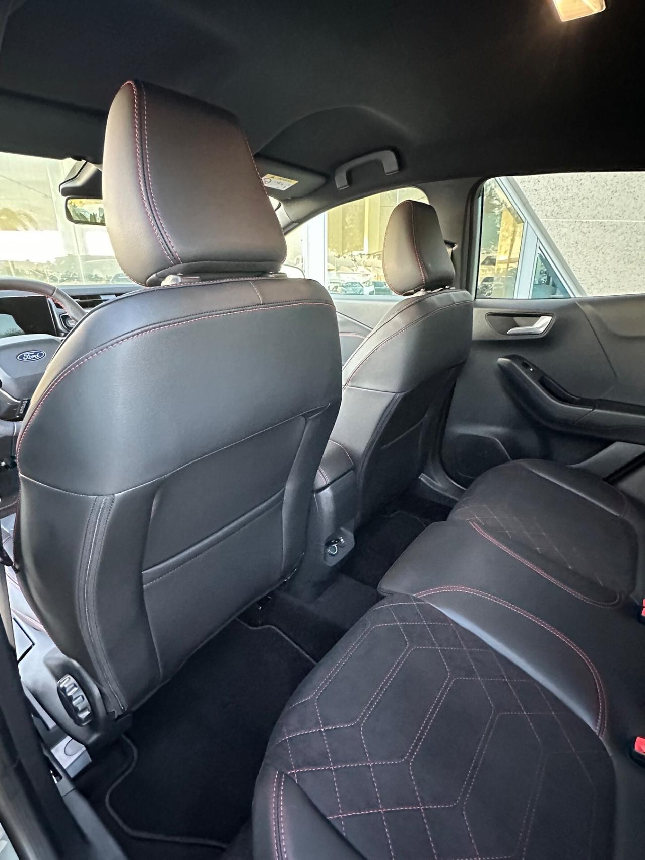 Ford Puma 1.0 h S&S ST-Line X noleggio no scoring