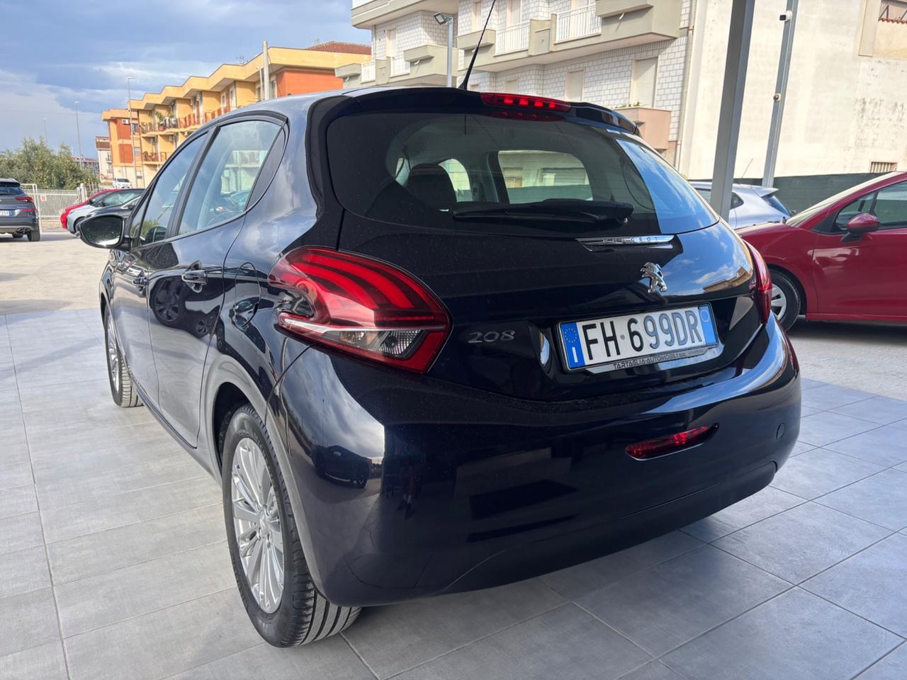 Peugeot 208 BlueHDi 75 5 porte Allure