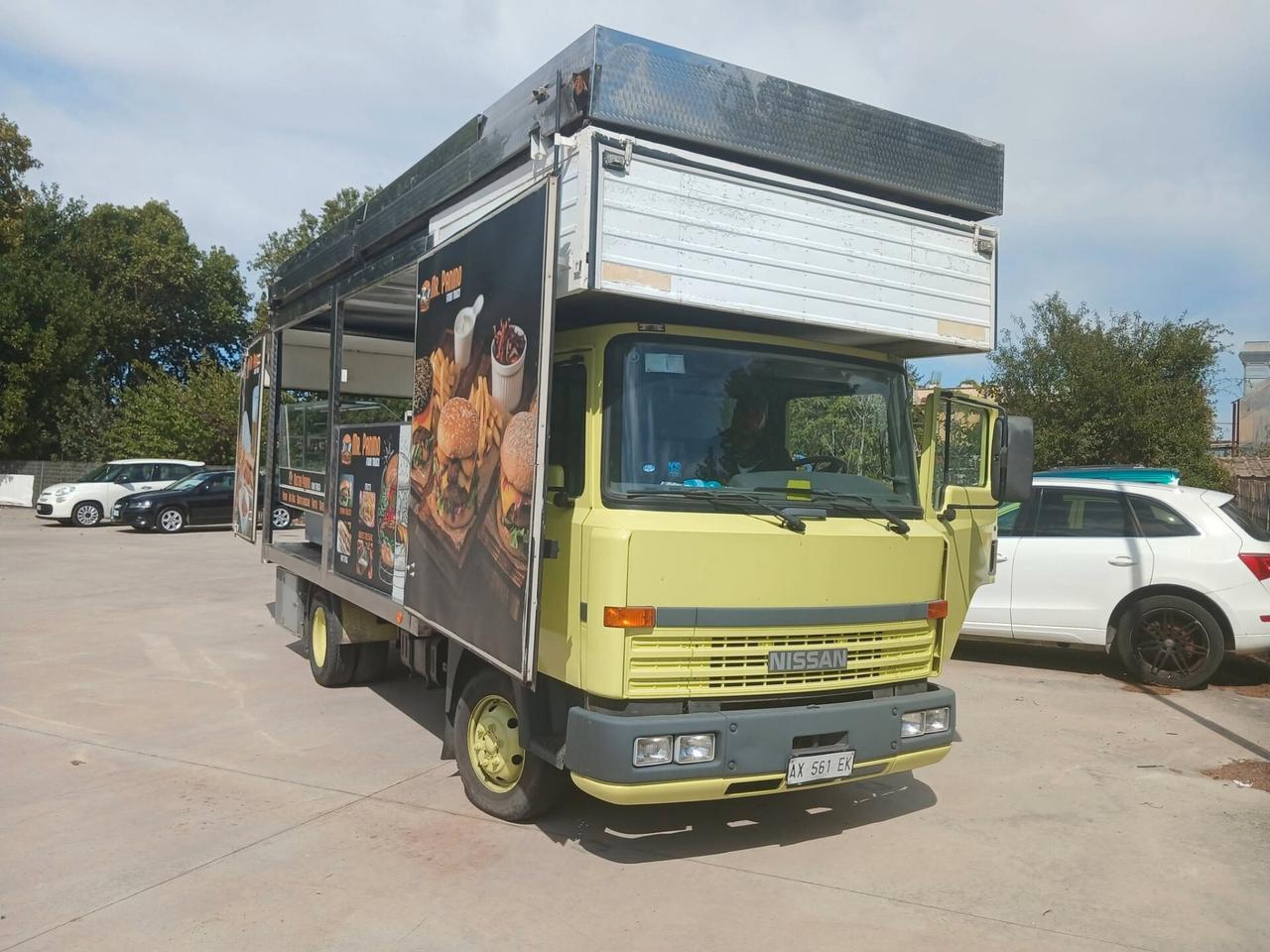 Nissan L-35 L-35.095 4.0 diesel PC-RG Cabinato MISTER PANINO CON LICENZA