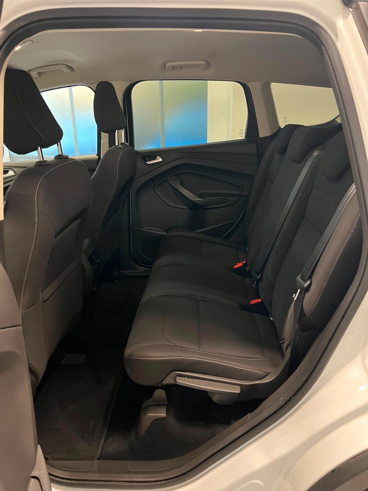 Ford Kuga 2.0 TDCI 120 CV S&S 2WD Powershift