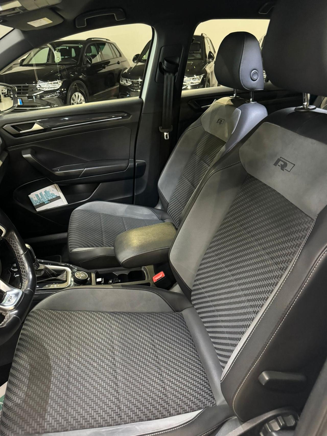 VOLKSWAGEN T-ROC RLINE