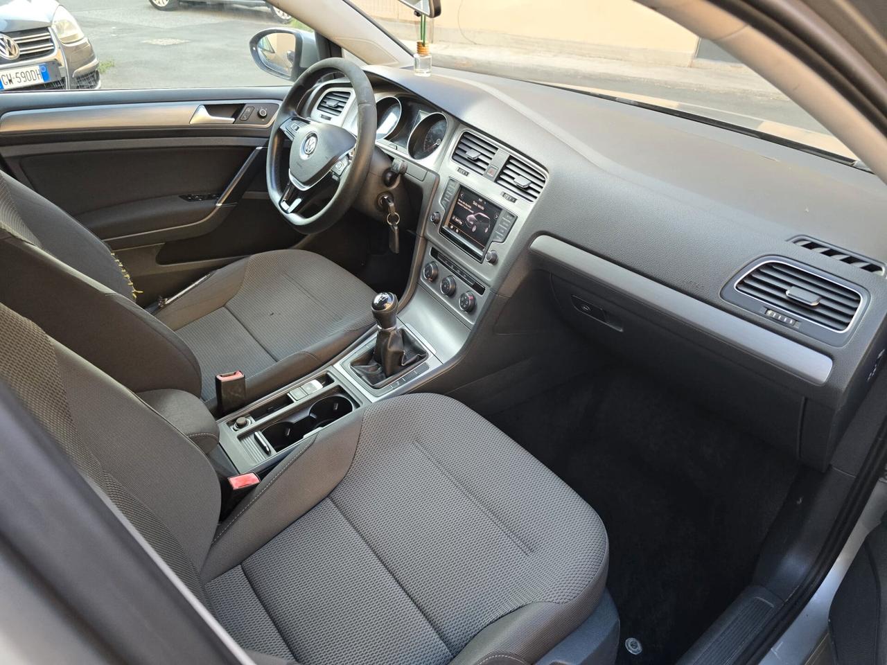 Volkswagen Golf 1.6 TDI 110 CV 5p. Executive BlueMotion Technology garanzia 12 mesi