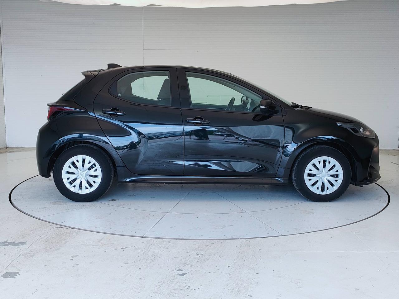 TOYOTA Yaris IV 2020 - Yaris 1.5h Active